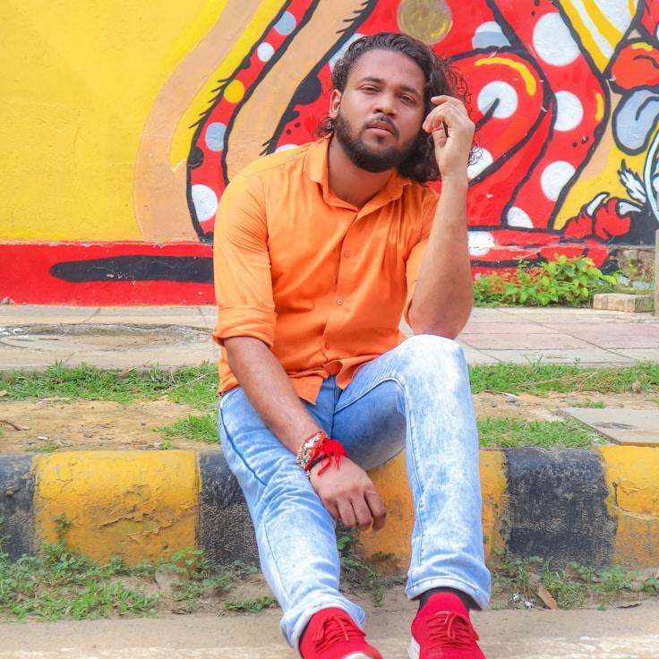 Mia Schneider - Founder of DosiVukoBor